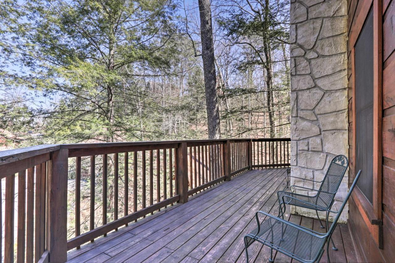 Cozy Cabin With Hot Tub In The Heart Of Pigeon Forge Villa ภายนอก รูปภาพ